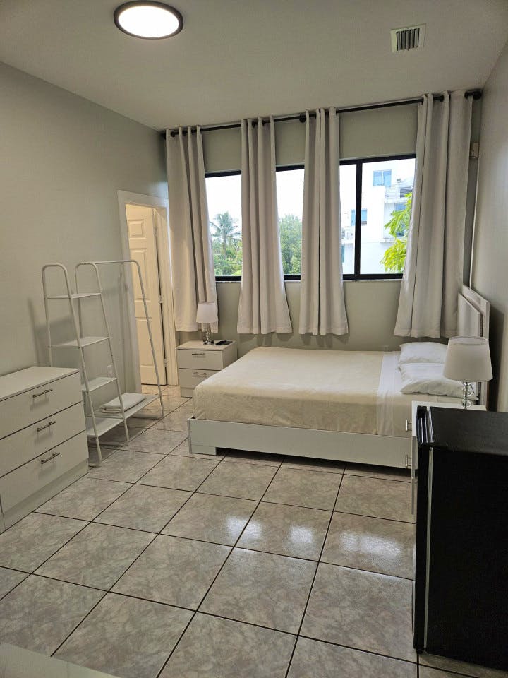 Private Bedroom With New Private Full Bathroom - 23