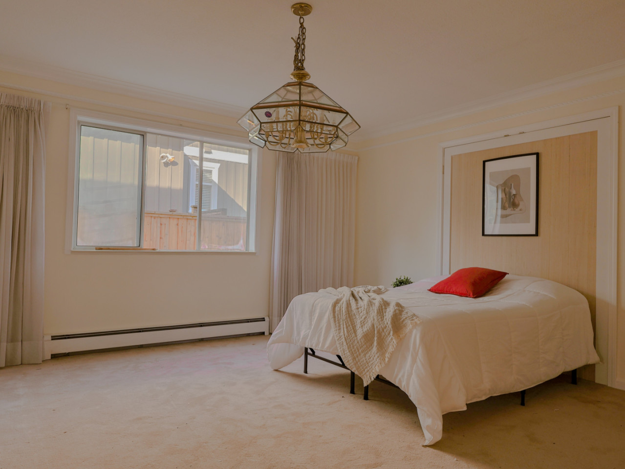 Standard Room - Vibrant Co-Living Community House one a Mile Away from Oakridge Centre Mall - Gallery - 8