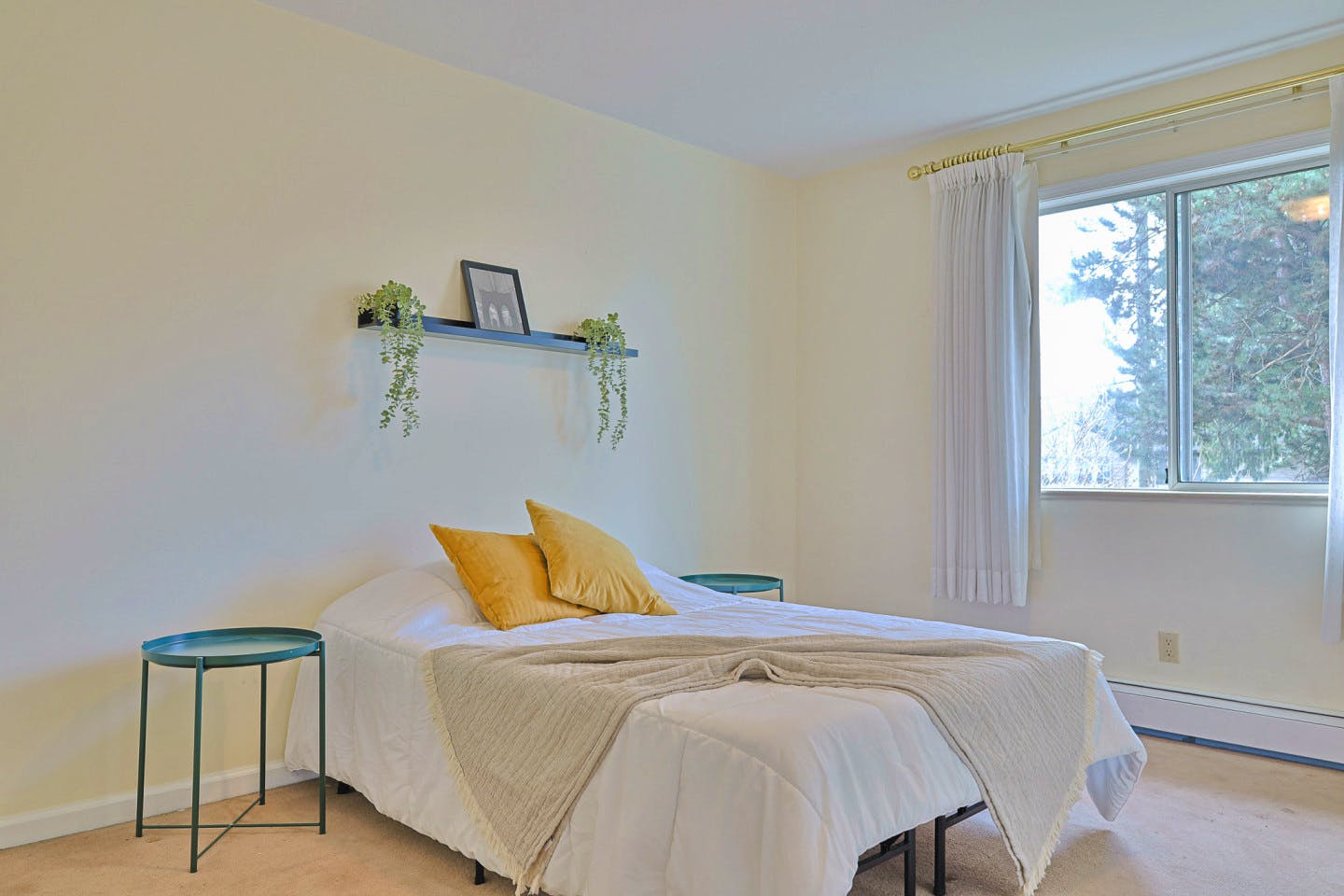 Coppola - Vibrant Co-Living Community one a Mile Away from Oakridge Centre Mall House - Gallery - 4