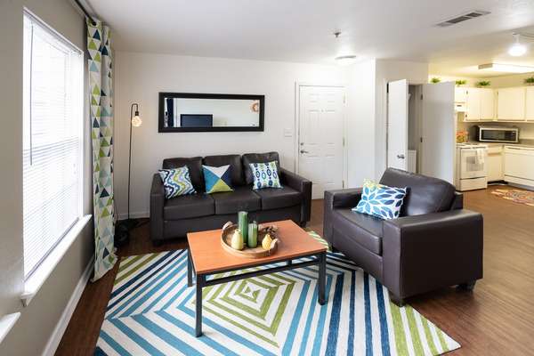 Reserve on Third - Gallery - 24