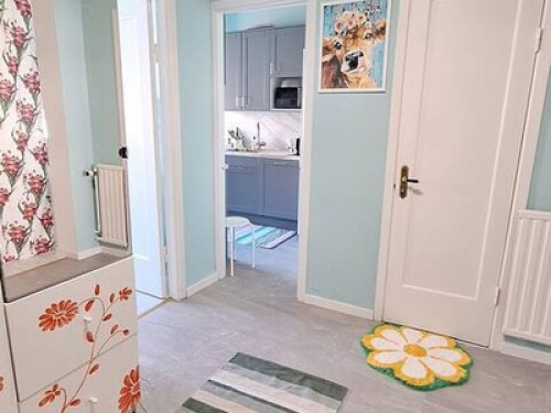 Room near Triangle station