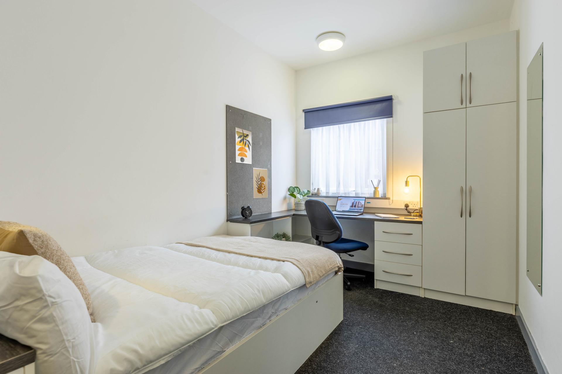 En-Suite 4 Bed Cluster - Russell View - Gallery - 17