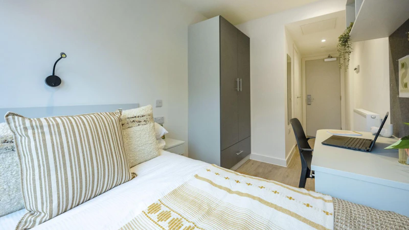  Classic En-Suite  -  Sheares Hall  - Gallery -  2