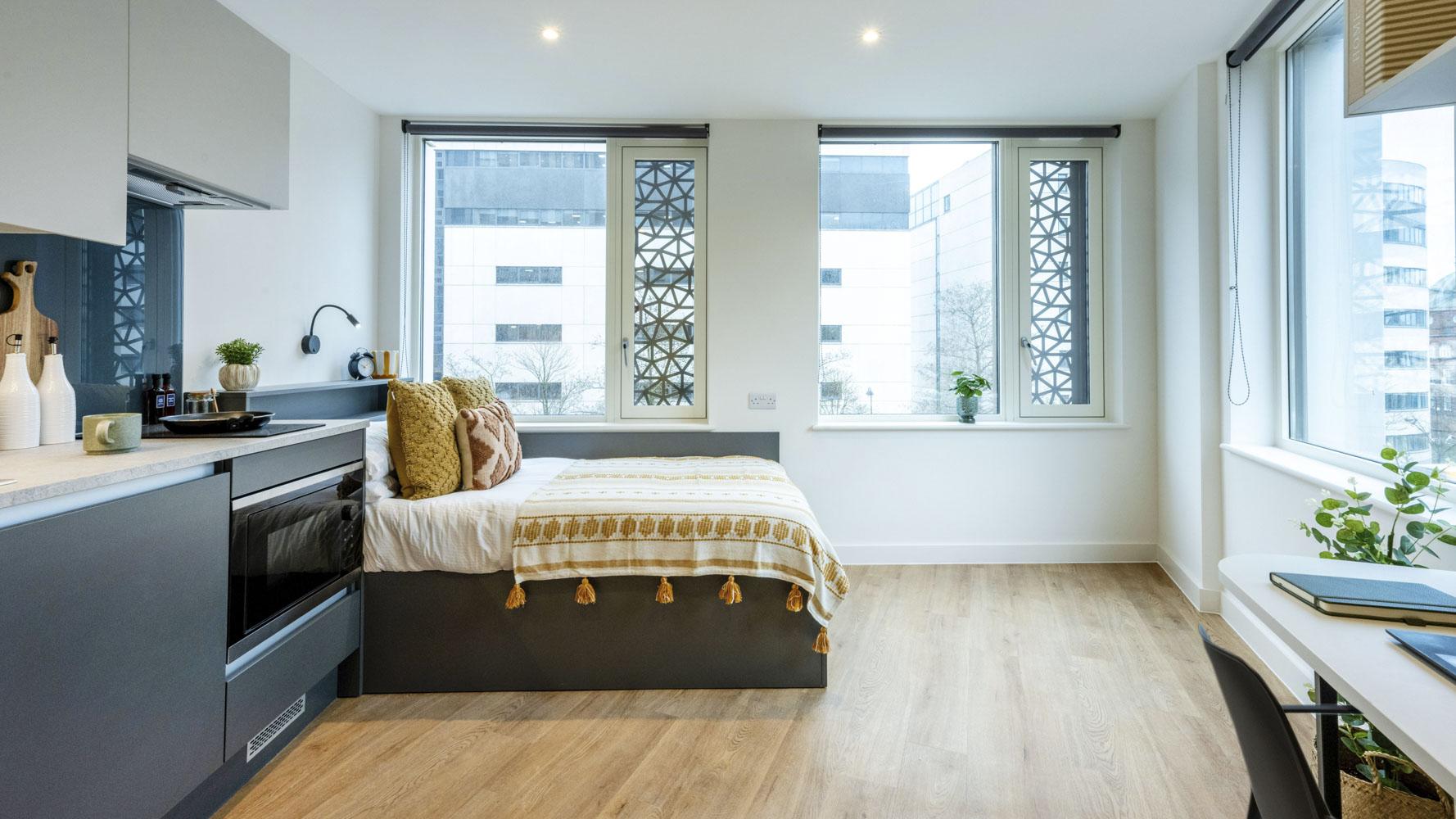  Premium Corner Studio  -  Sheares Hall  - Gallery -  4