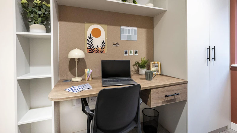  Classic En-Suite  -  Raffles Hall  - Gallery -  12