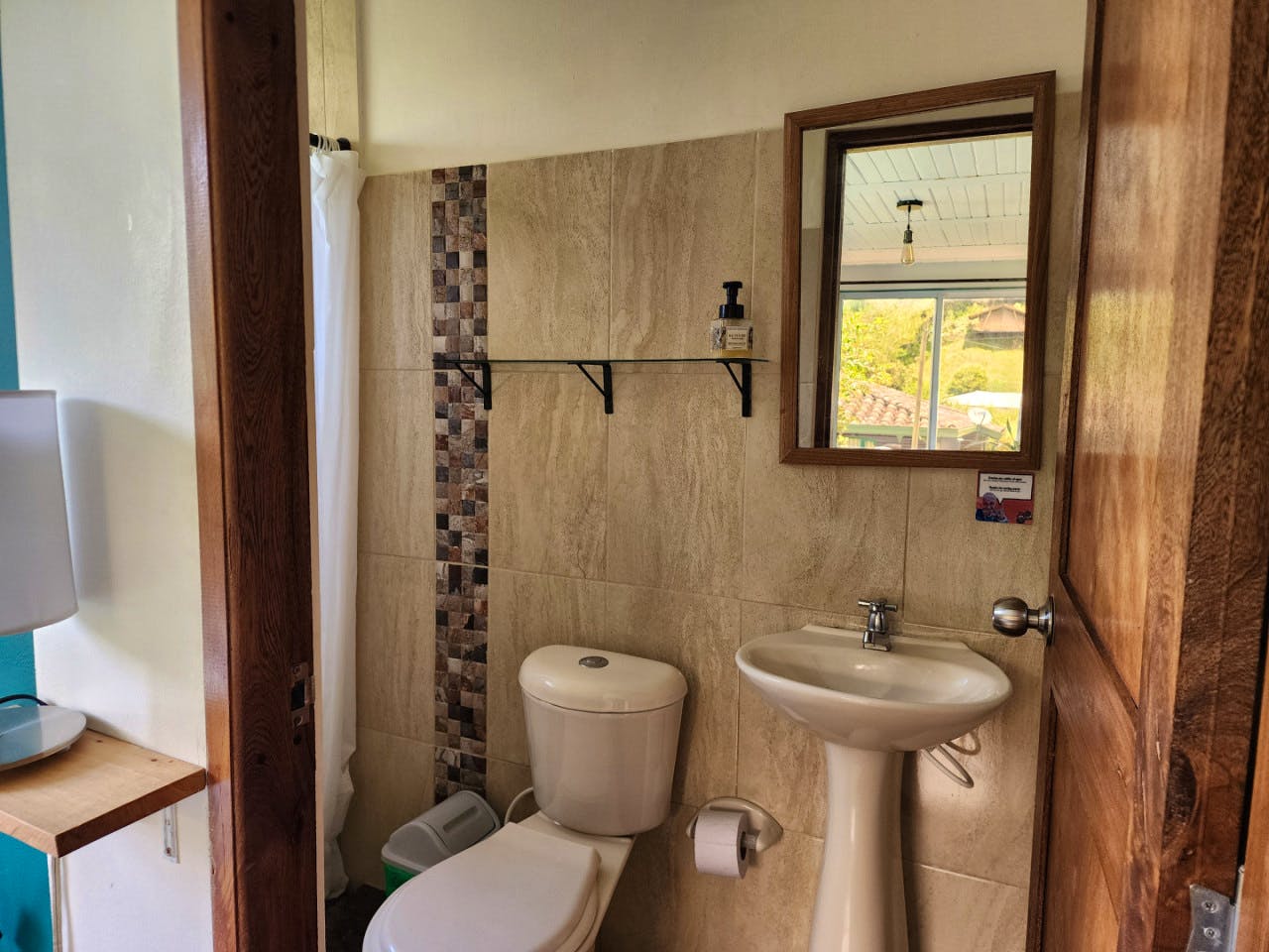 Regular Private Room - Charming home w/ an inspiring workspace surrounded by nature and community. - Gallery - 14