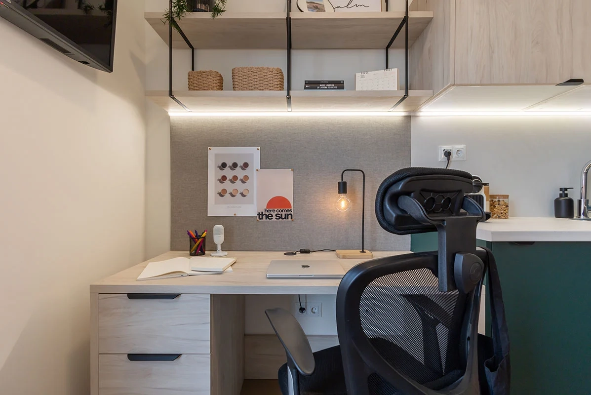 Studio Standard With Kitchen - 4