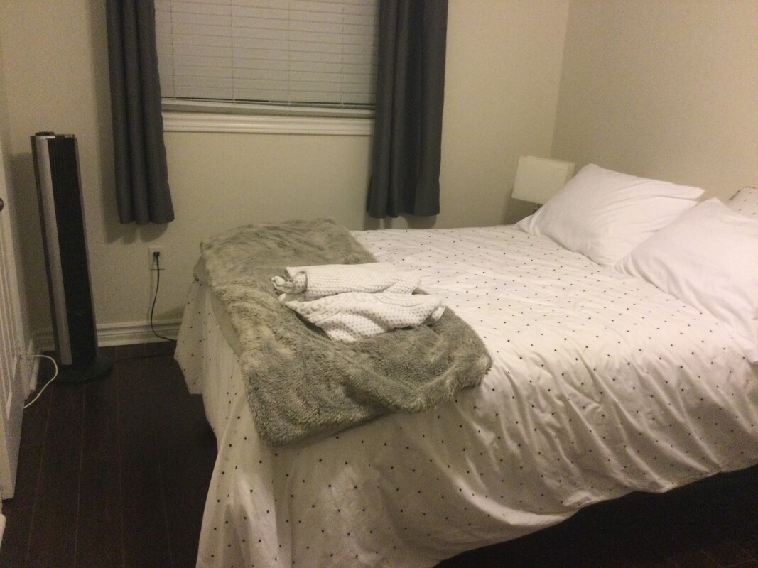  Guest Bedroom(Full Room)  -  Room to rent ,very quiet  - Gallery -  1