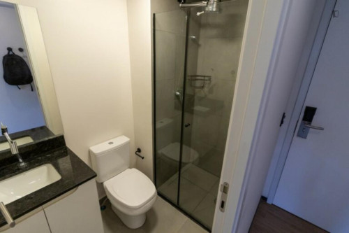 Elegant double ensuite bedroom near the Campus Baixada Santista of the UFSP - Gallery - 13