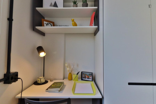 Elegant double ensuite bedroom near the Campus Baixada Santista of the UFSP - Gallery - 17