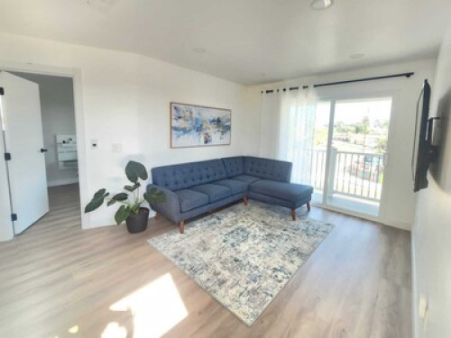 Private 2nd Floor Oasis