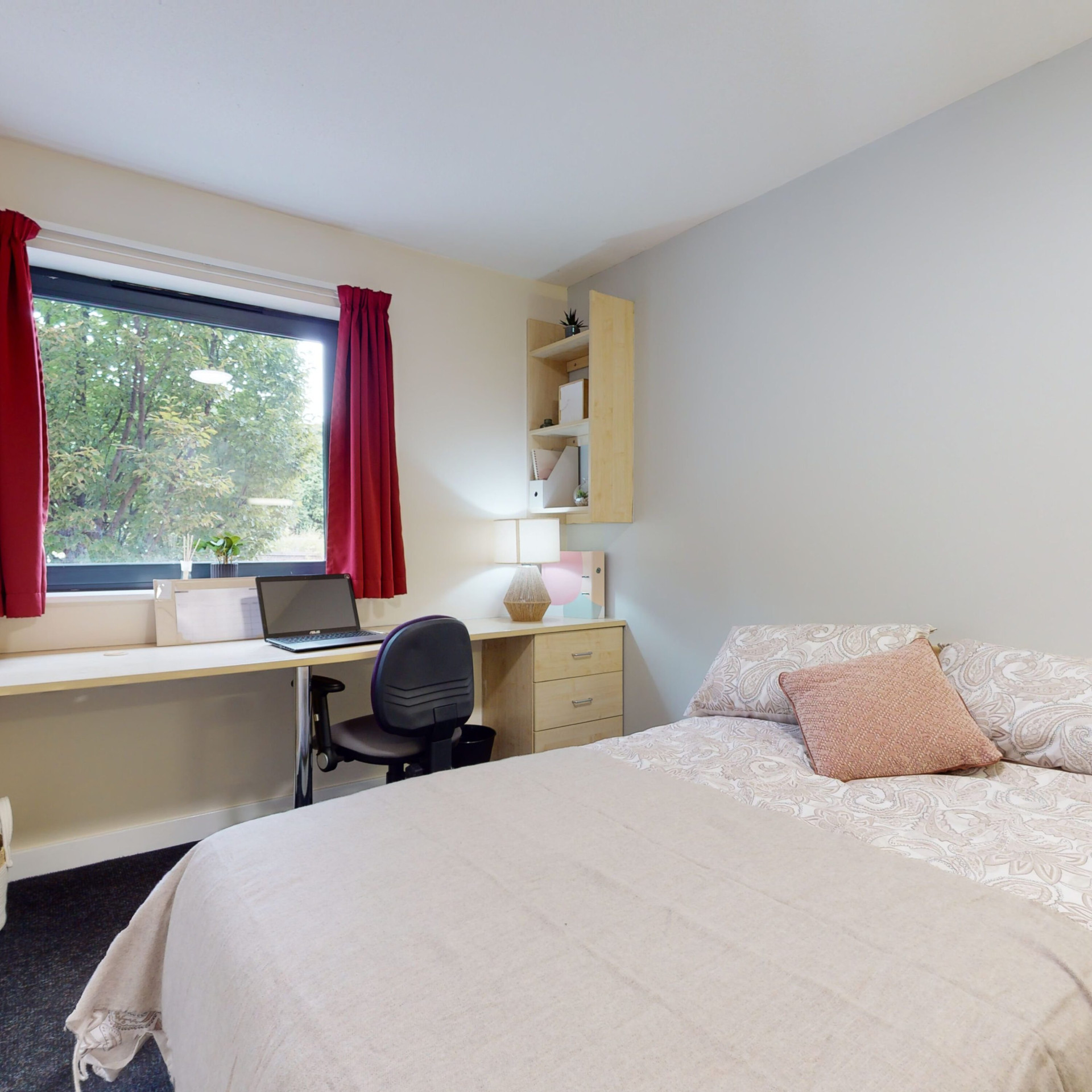  Classic 5 Bed En-Suite  -  The Pinnacles  - Gallery -  10