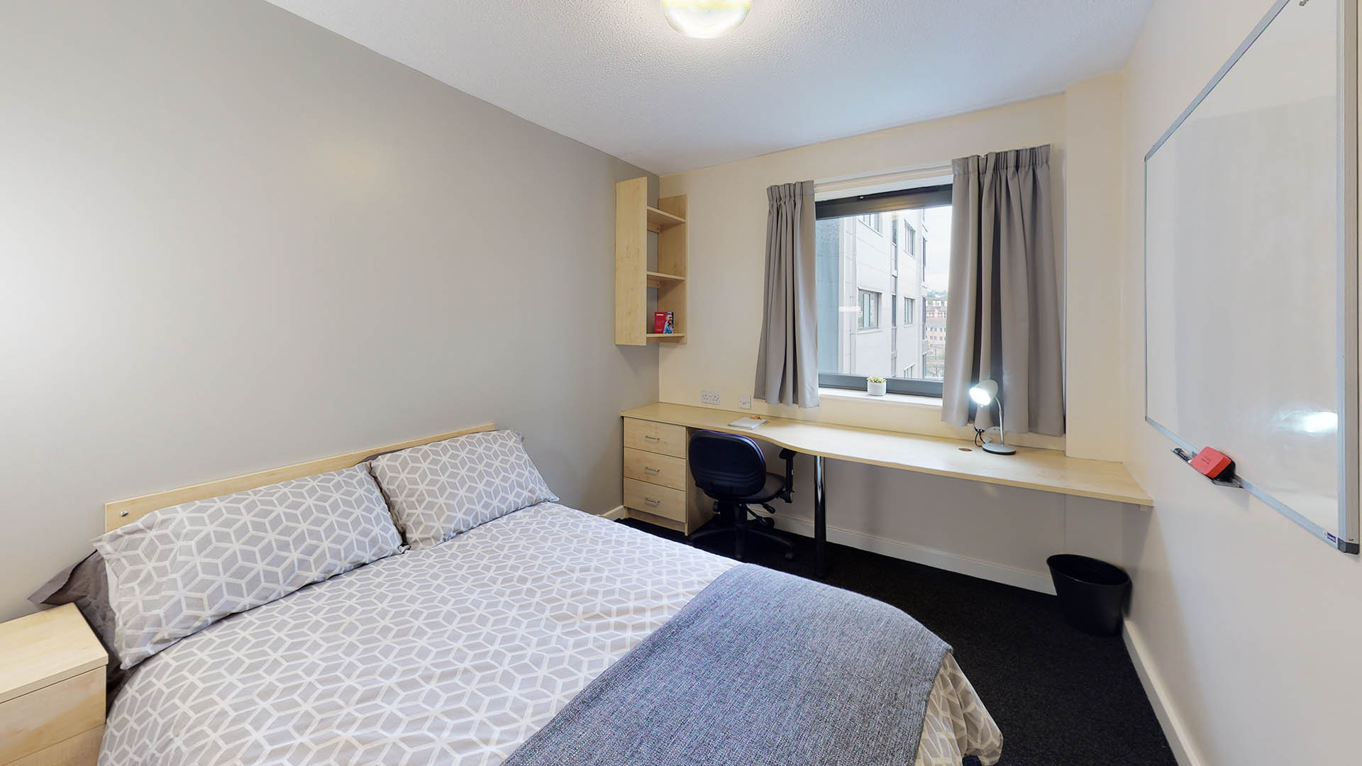  Premium 5 Bed En-Suite  -  The Pinnacles  - Gallery -  10