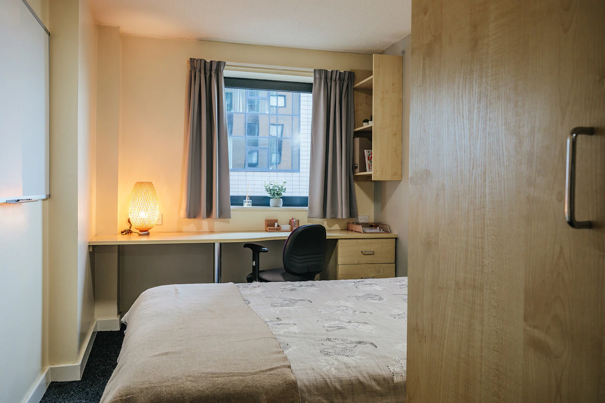  Premium 5 Bed En-Suite  -  The Pinnacles  - Gallery -  2
