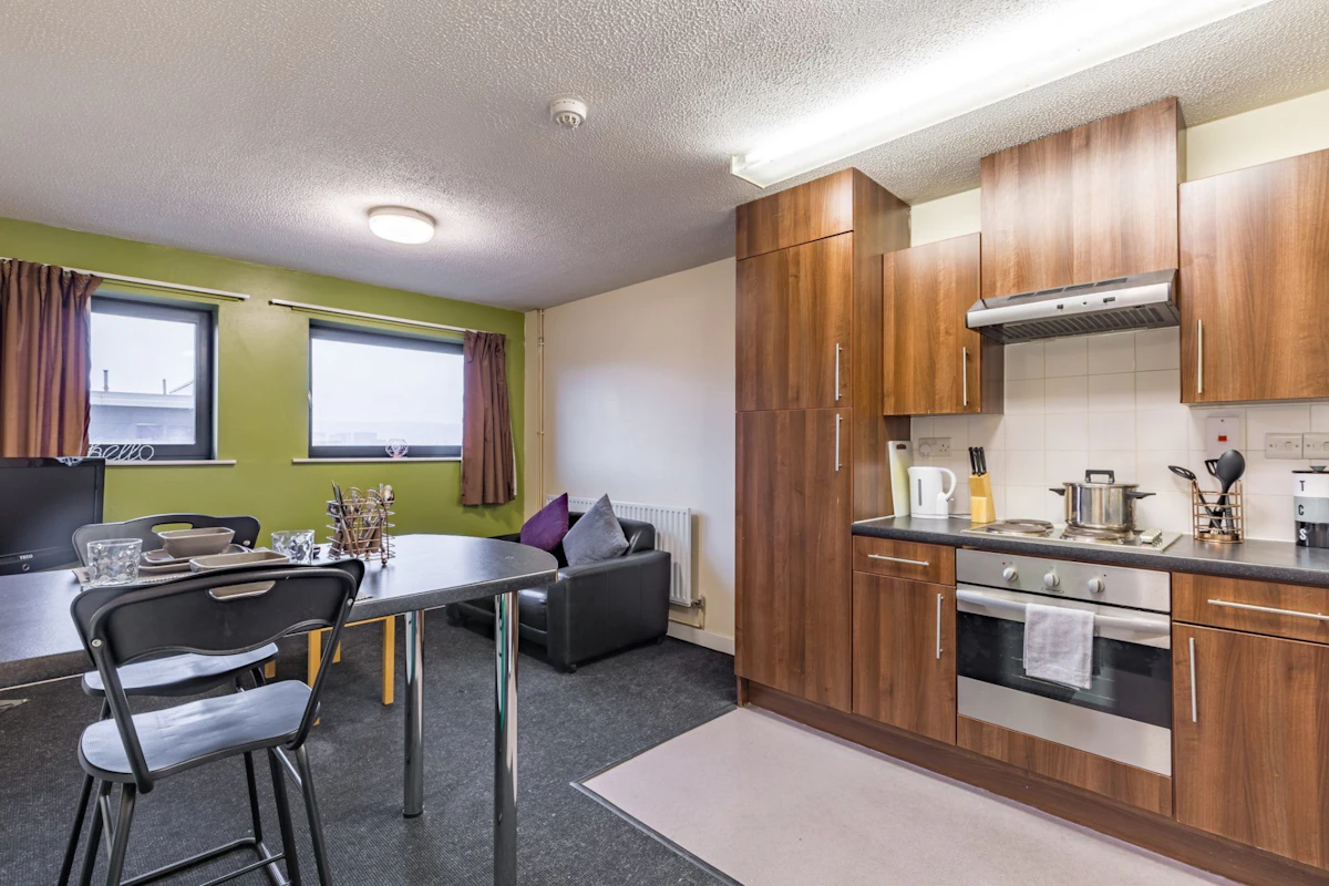  Classic 3 Bed En-Suite  -  The Pinnacles  - Gallery -  3