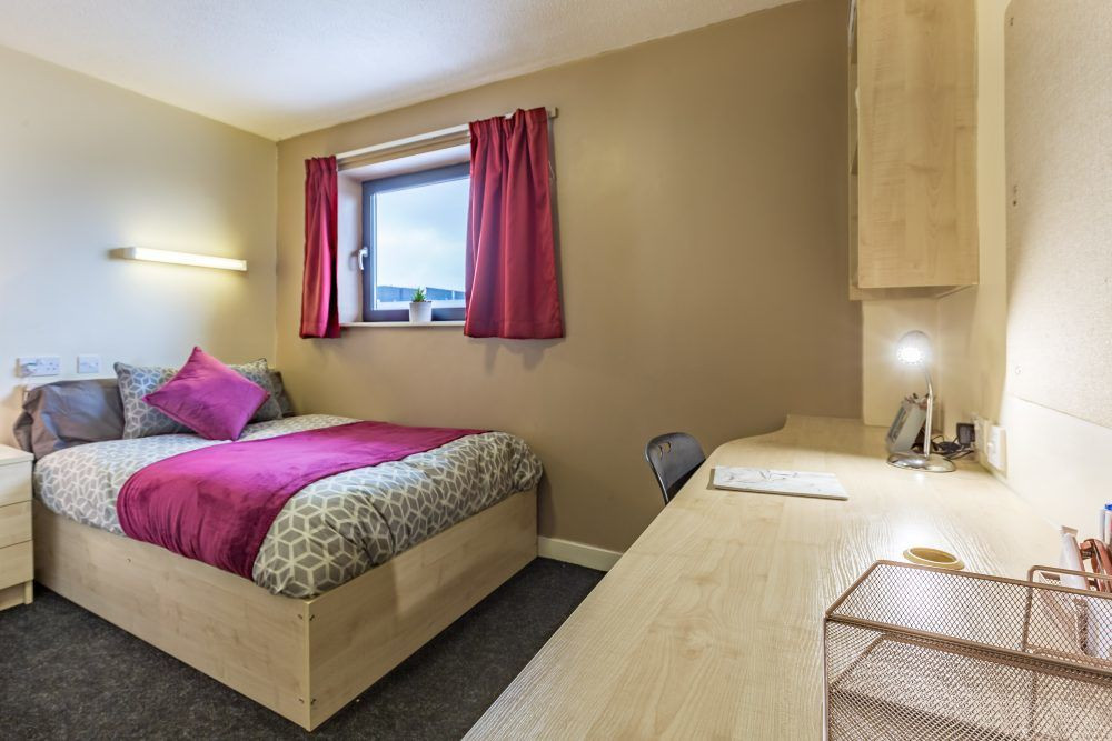  Classic 2 Bed En-Suite  -  The Pinnacles  - Gallery -  5