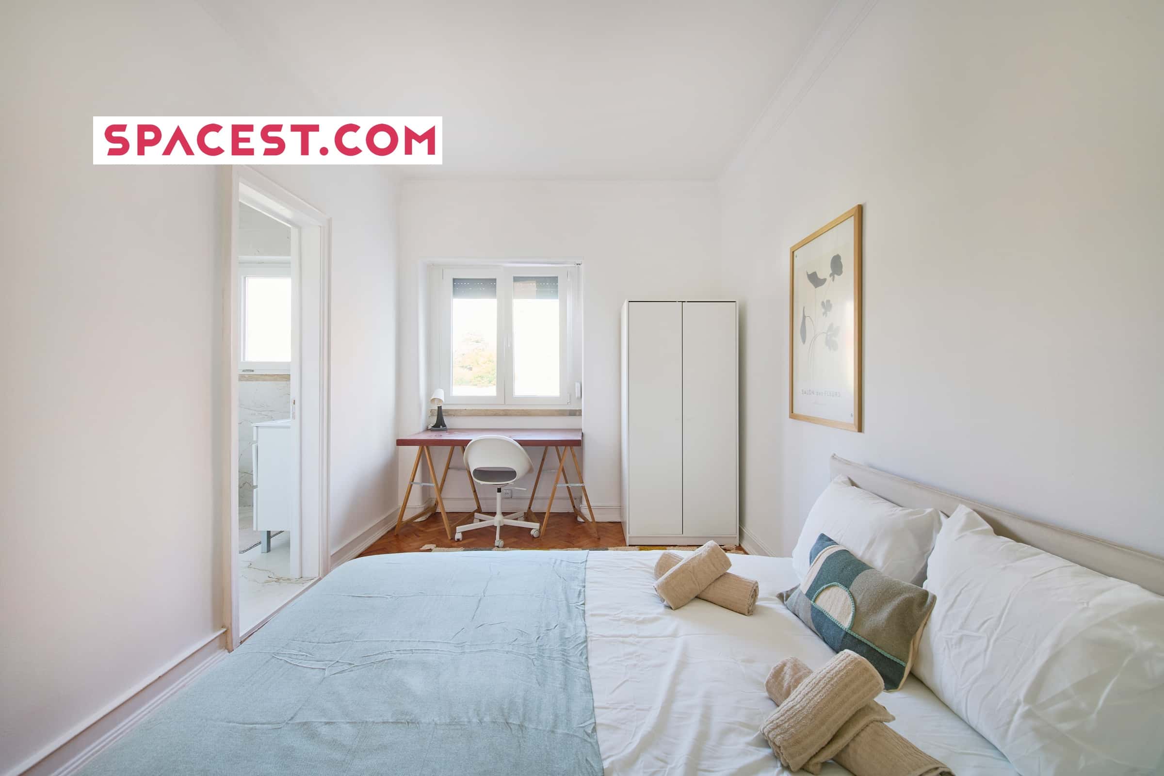 Bedroom With Private Bathroom In A 6-Bedroom Apartment In Lisbon - Room 4 - 2