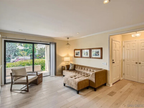 Room Available for Short/Long Rent