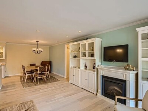 Room Available for Short/Long Rent