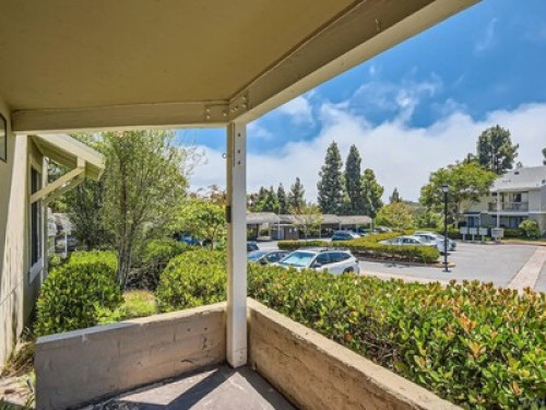 Room Available for Short/Long Rent