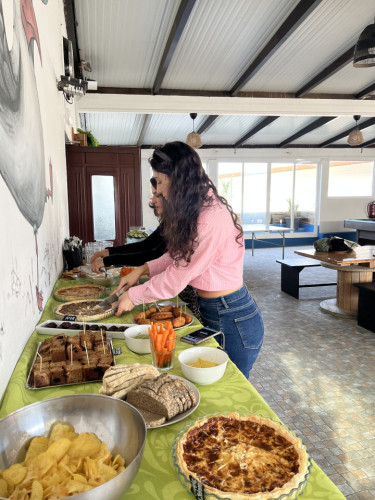 Cozy Oceanfront Coliving Experience near Foz do Lizandro beach