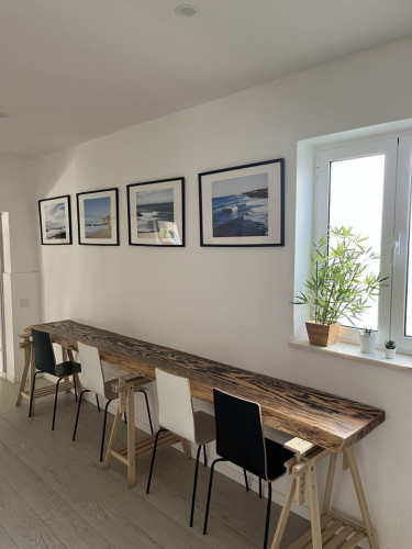 Cozy Oceanfront Coliving Experience near Foz do Lizandro beach