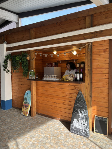 Cozy Oceanfront Coliving Experience near Foz do Lizandro beach