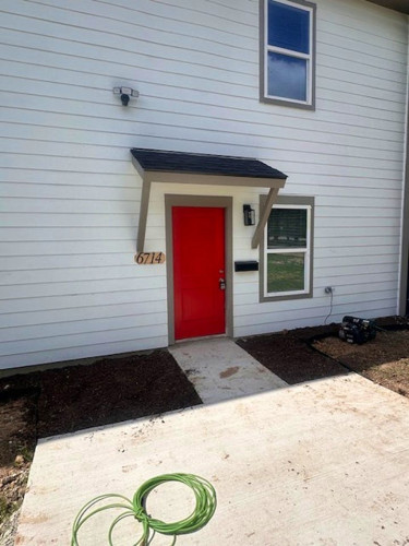 Charming Bedrooms with Private Bath, Full Kitchen, and Personal Appliances nearby God and Jesus Perfect Church