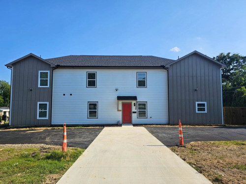 Charming Bedrooms with Private Bath, Full Kitchen, and Personal Appliances nearby God and Jesus Perfect Church