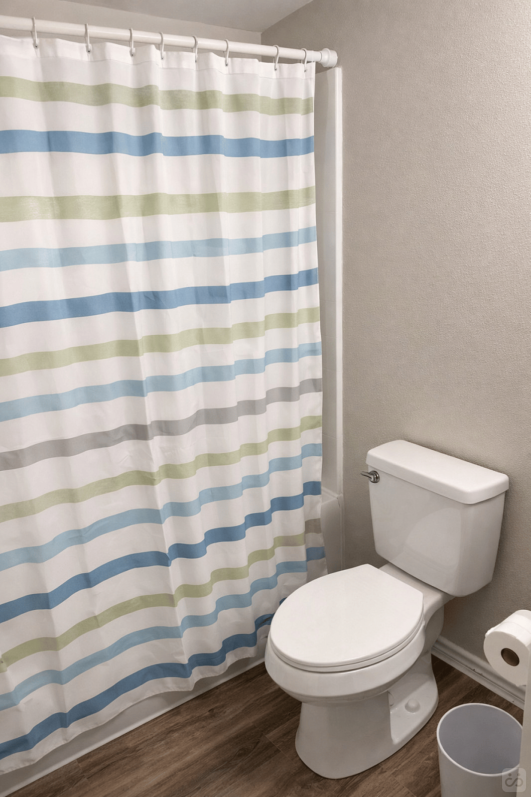  Singe Private Bedroom  -  Charming Bedrooms with Private Bath, Full Kitchen, and Personal Appliances nearby God and Jesus Perfect Church  - Gallery -  19