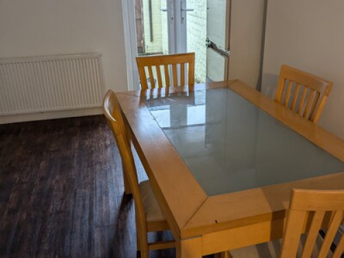 cosy-rooms-near-city-centre-liverpool-182114980620241113052547AM