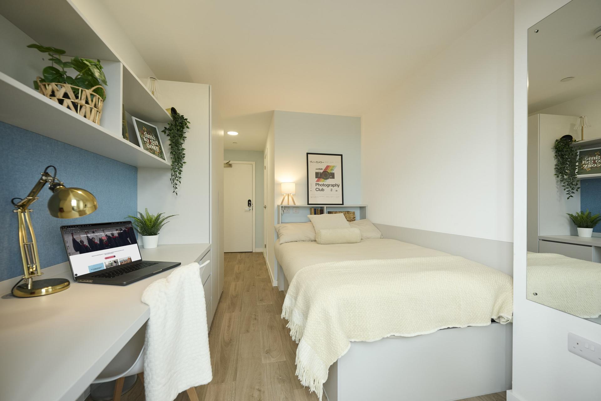 Gold En-Suite - 2