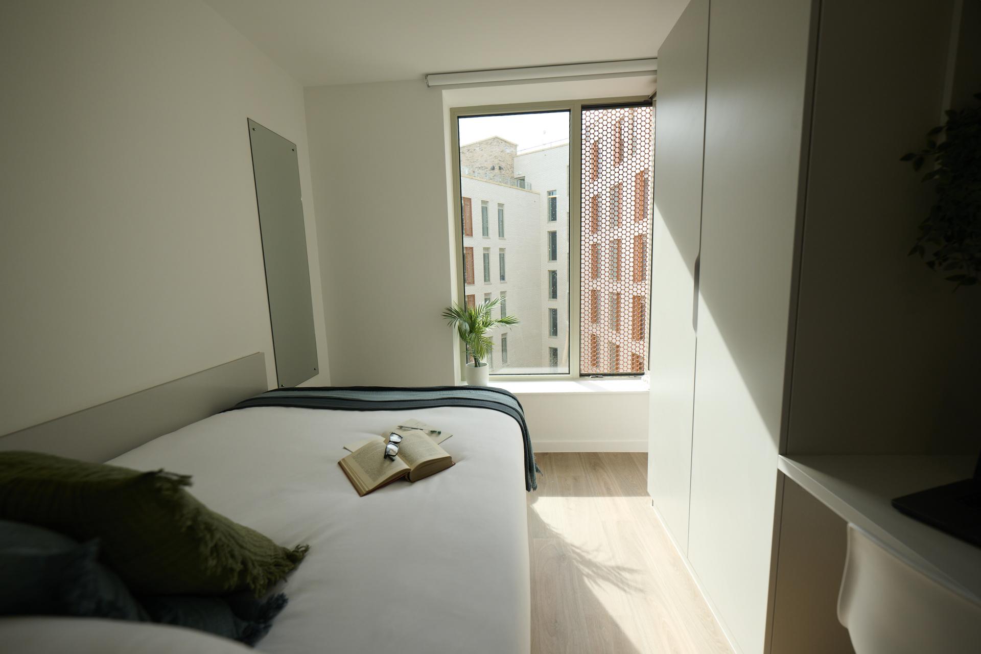 Copper En-Suite - 26