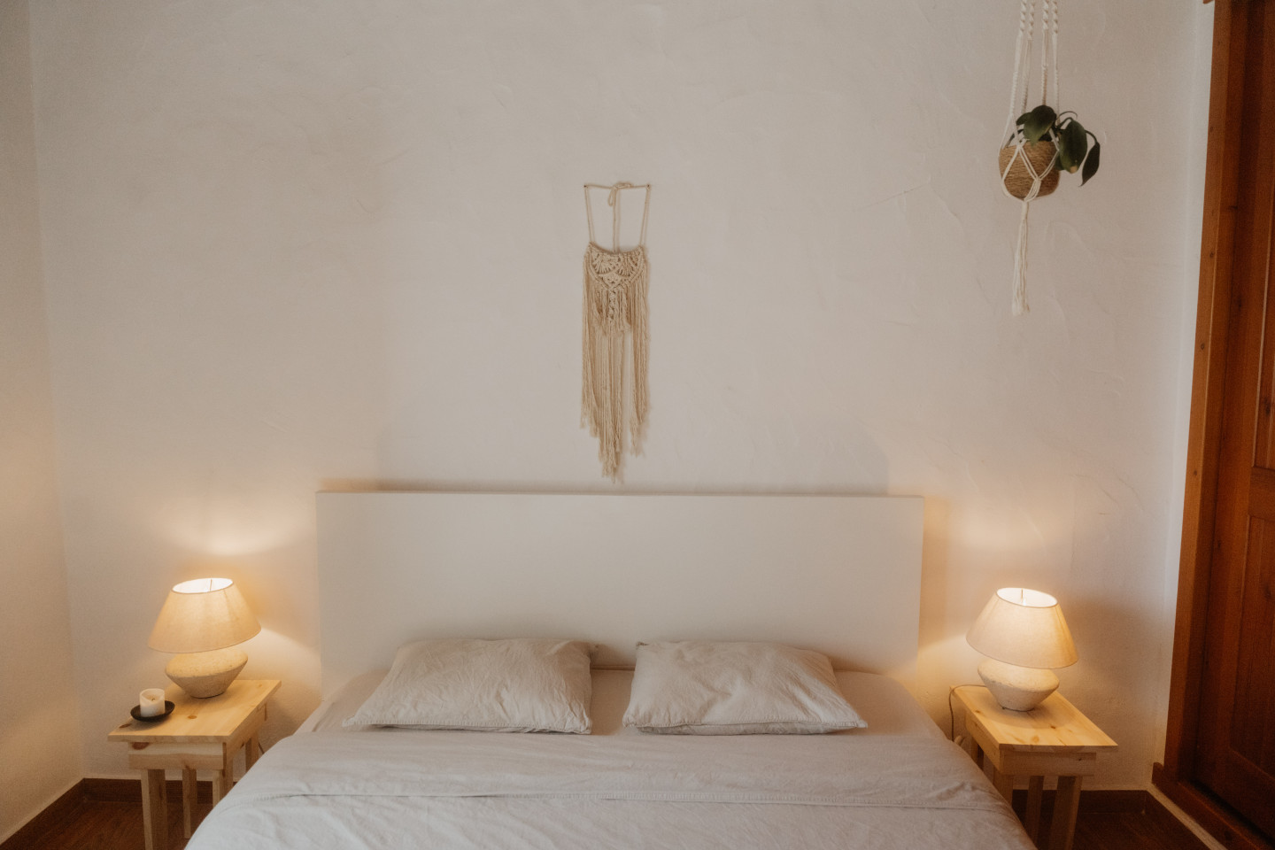 Mid-Sized Room (Cozy Plus) - 12