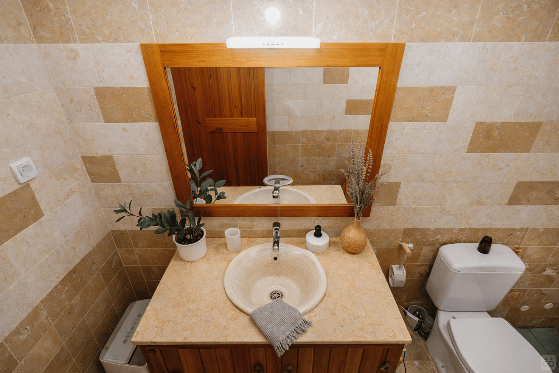 Mid-Sized Room (Cozy Plus) - 54