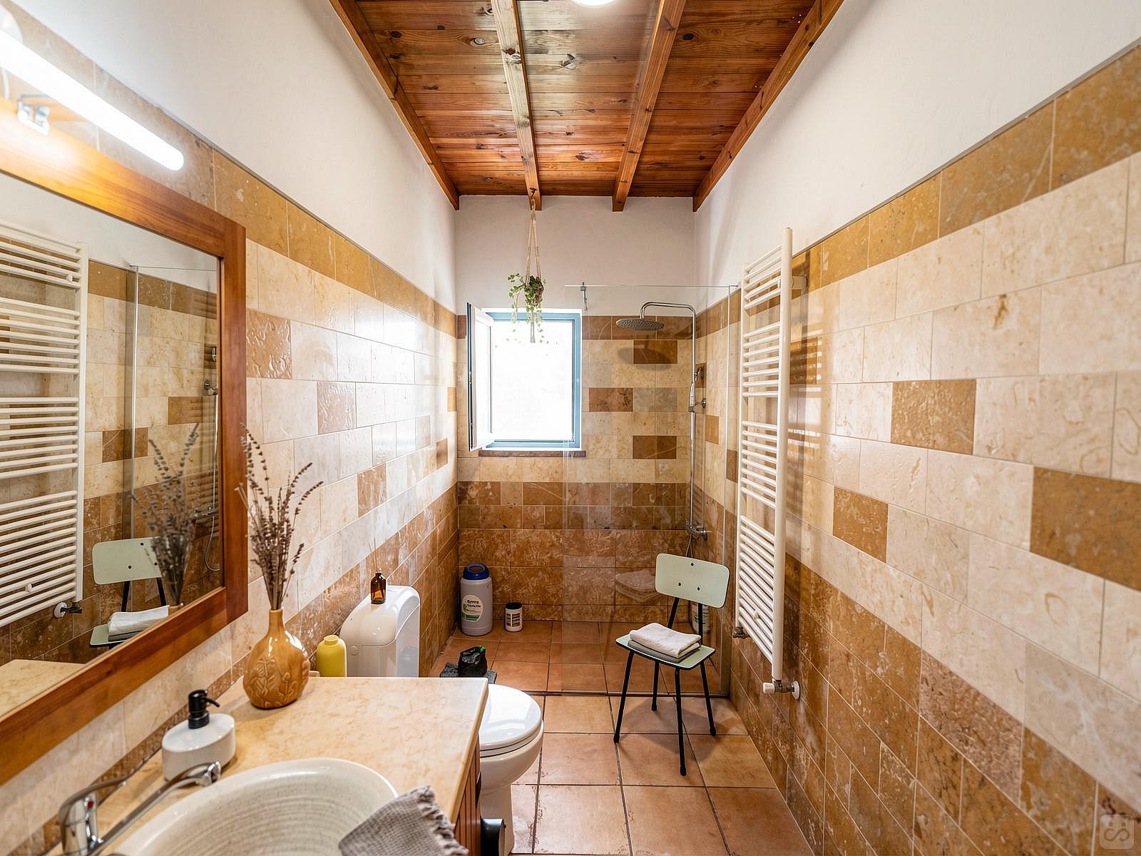 Mid-Sized Room (Cozy Plus) - 52