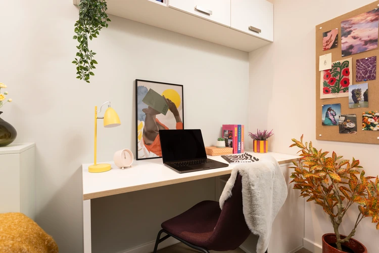  Small Standard Double En-Suite  -  Burnet Point  - Gallery -  2