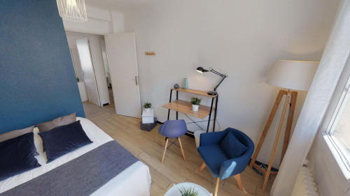 Chambre dans le 49 rue du Faubourg Saint-Jaumes