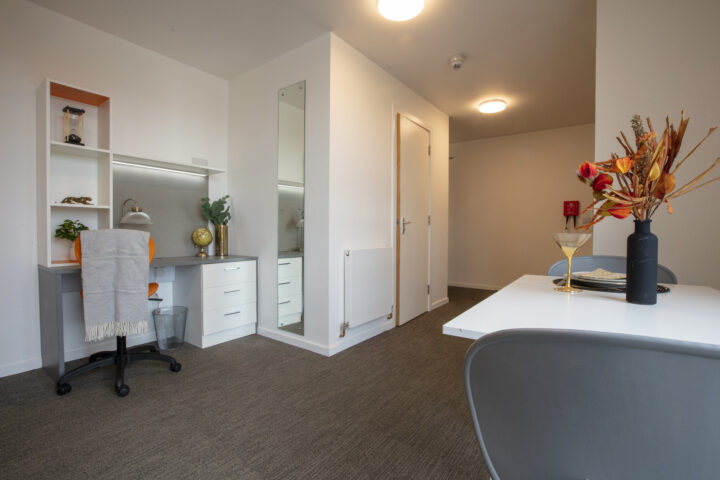  Elegance Plus Studio  -  Fraser Studios  - Gallery -  4
