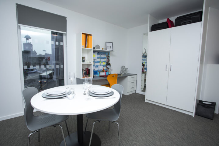  Luxe Studio  -  Fraser Studios  - Gallery -  2