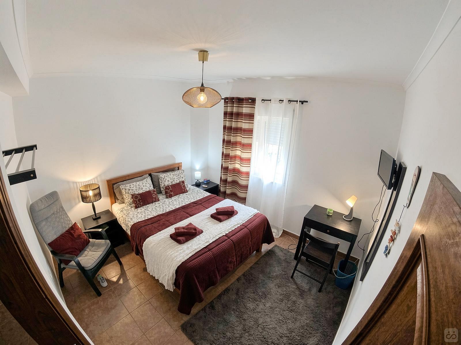  Private Room  -  Beach House near Praia do Portinho da Areia do Norte  - Gallery -  28