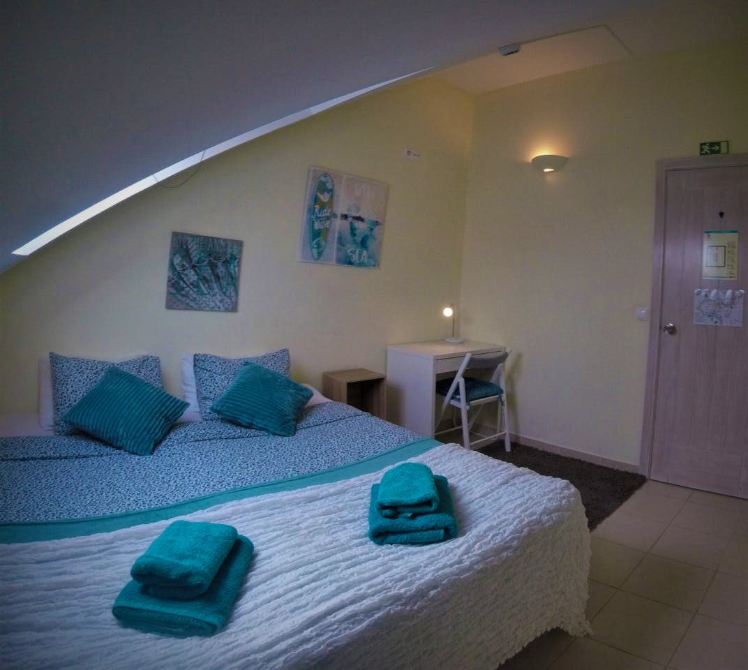  Private Room  -  Beach House near Praia do Portinho da Areia do Norte  - Gallery -  24