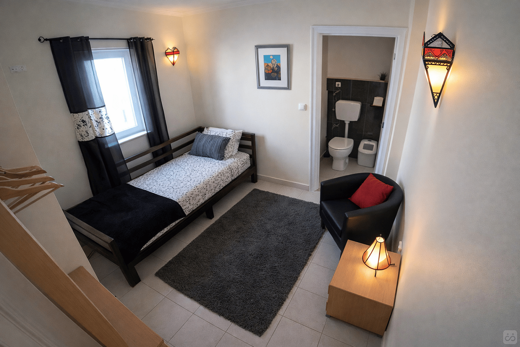  Ensuite Room  -  Beach House near Praia do Portinho da Areia do Norte  - Gallery -  5