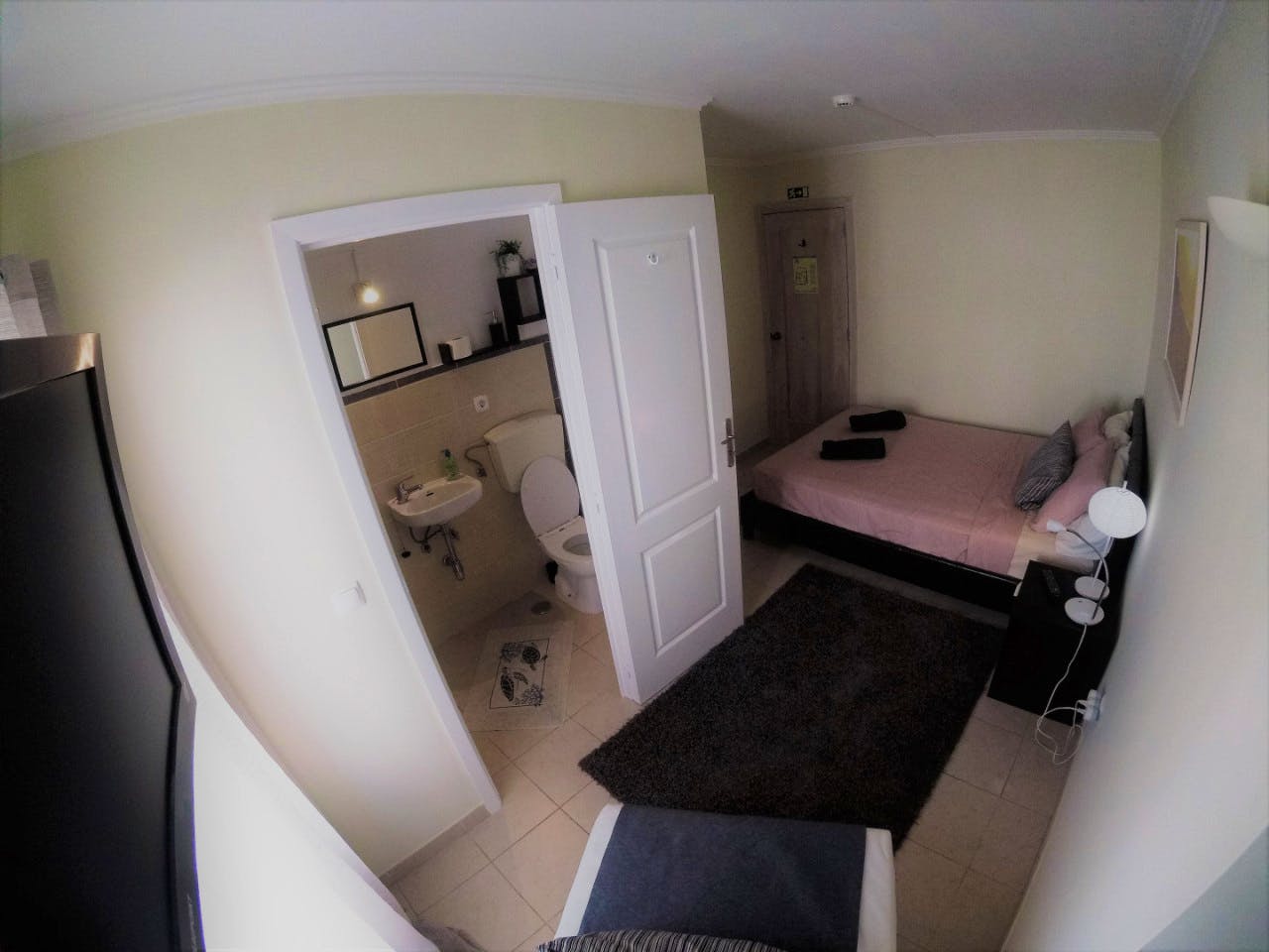  Ensuite Room  -  Beach House near Praia do Portinho da Areia do Norte  - Gallery -  32