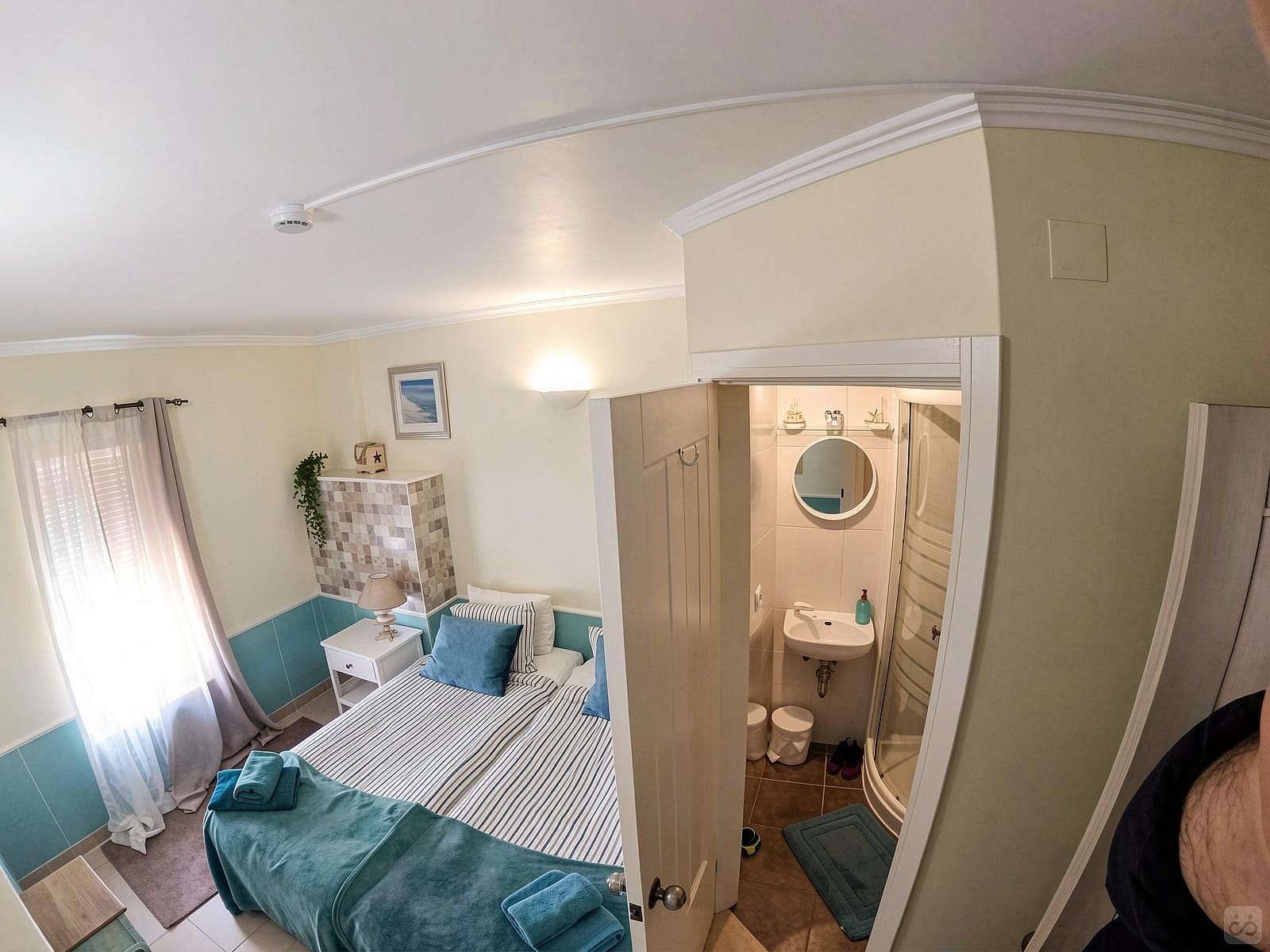  Ensuite Room  -  Beach House near Praia do Portinho da Areia do Norte  - Gallery -  6