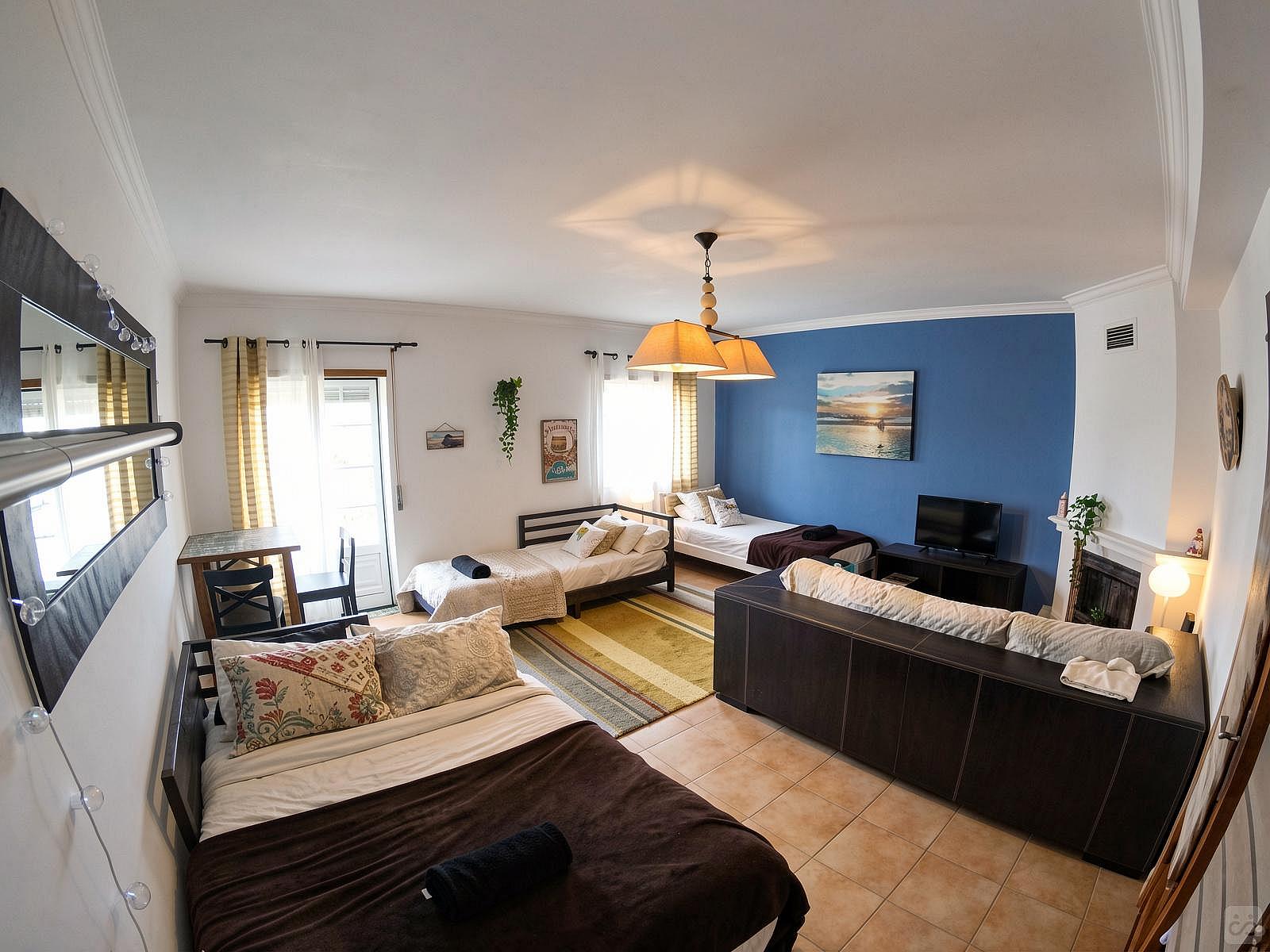  Family Room  -  Beach House near Praia do Portinho da Areia do Norte  - Gallery -  15