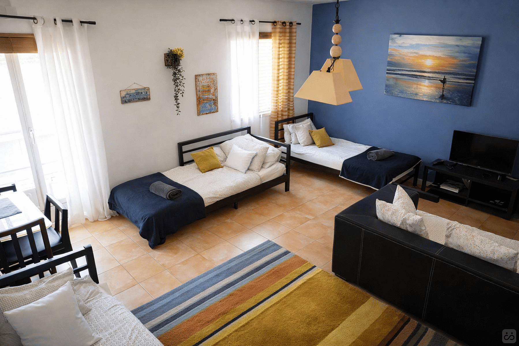  Family Room  -  Beach House near Praia do Portinho da Areia do Norte  - Gallery -  14