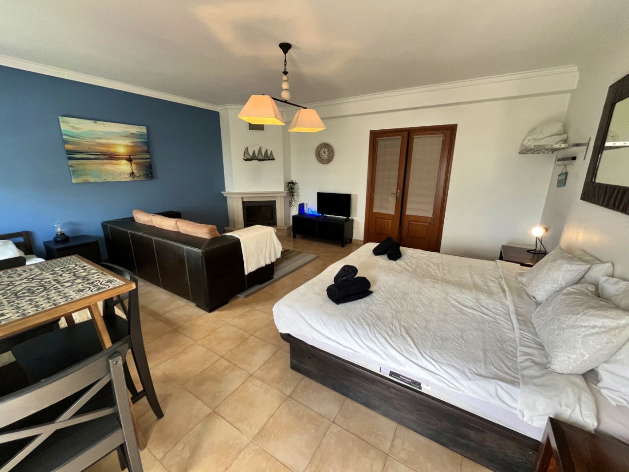  Family Room  -  Beach House near Praia do Portinho da Areia do Norte  - Gallery -  3