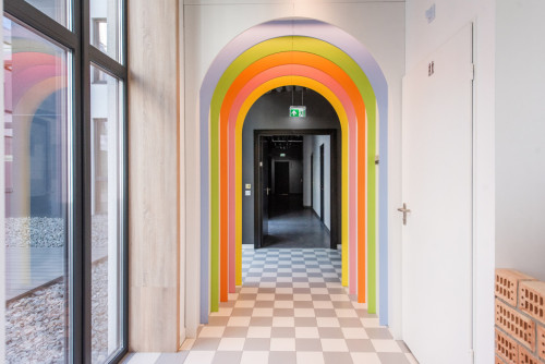 Stunning Stylish Complex w/ Gym + Coworking near grocery store