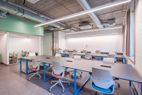 Stunning Stylish Complex w/ Gym + Coworking near grocery store